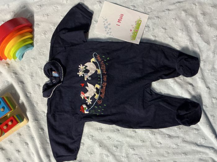 pyjama grenouillère en coton bleu marine avec col et broderies oies devant 1 mois du pareil au même - photo numéro 2