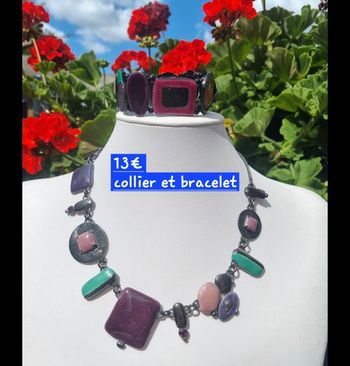 Collier + Bracelet assortis – 13 € 