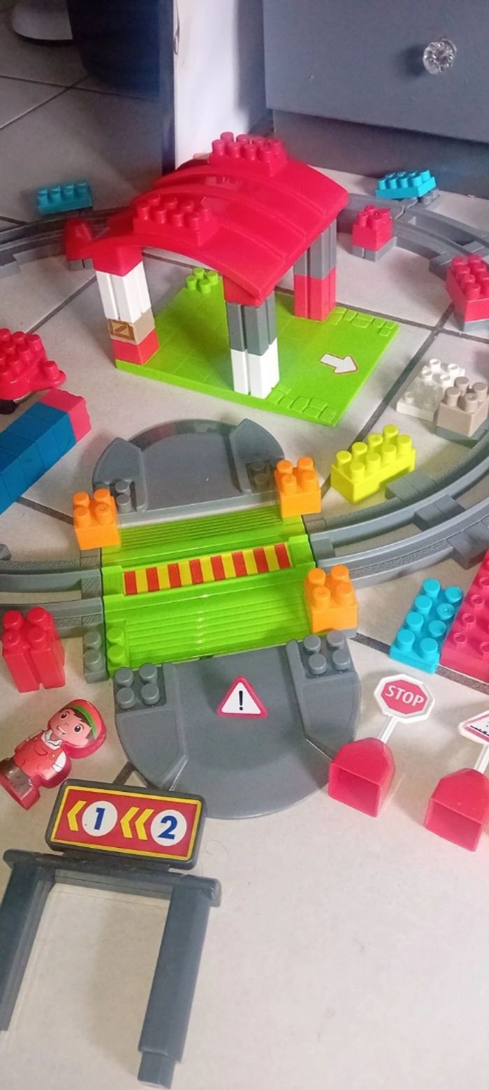 Lot jeux de construction - photo numéro 2