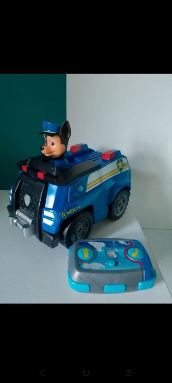 Voiture télécommandée Chase