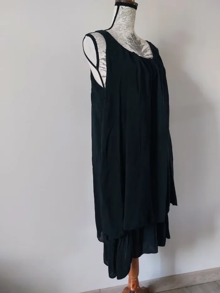 Robe 👗 longue noire - photo numéro 4