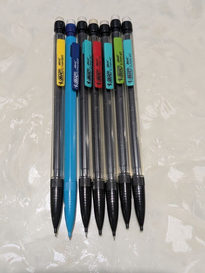 Lot de 7 porte- Mines BIC Matic.