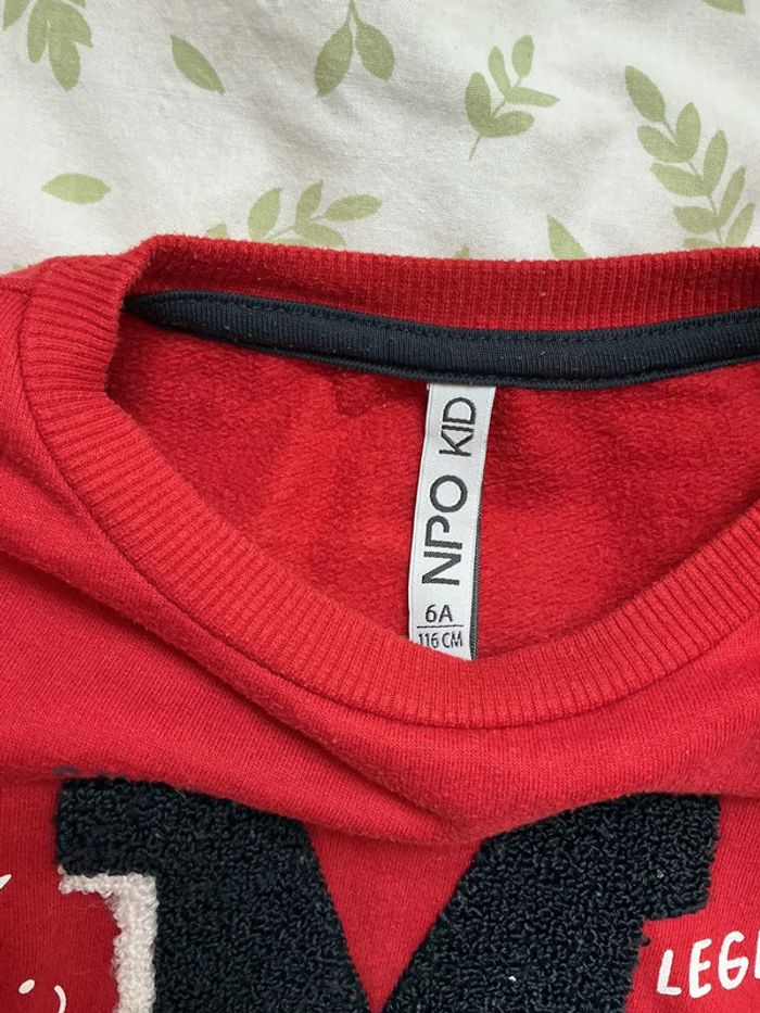 sweat rouge impression devant 6 ans NPO - photo numéro 7