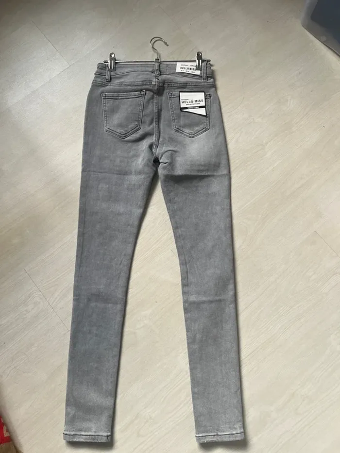 Jean skinny gris – Hello Miss Paris - photo numéro 5