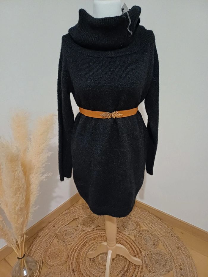 Robe noire chaude à col roulé neuve Flamant Rose taille M/L 38/40