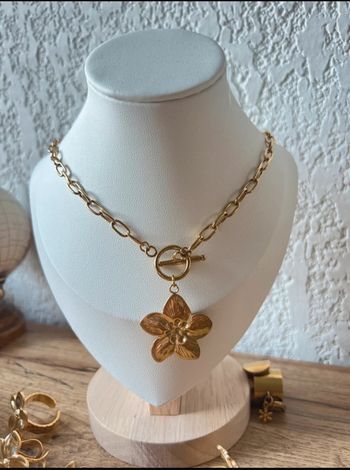 Collier fleur