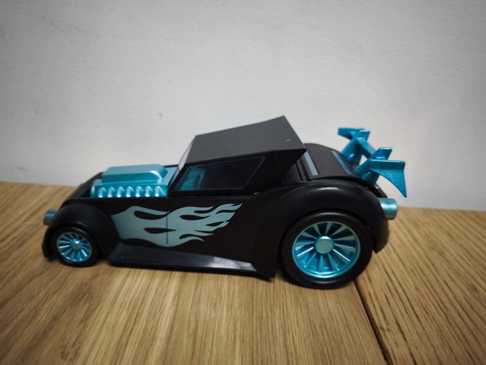 Voiture + personnage Roblox Velocity Phantom - photo numéro 3