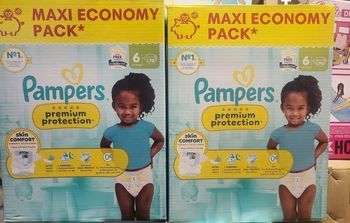 Couches Pampers prenium protection taille 6, 140 Couches.
