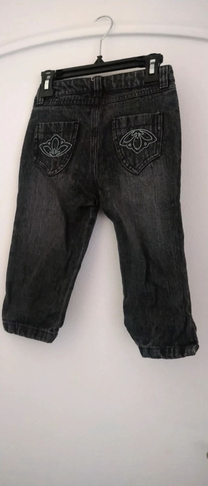 Pantacourt en jean avec broderies gris fille 8 ans lotus spirit - photo numéro 2