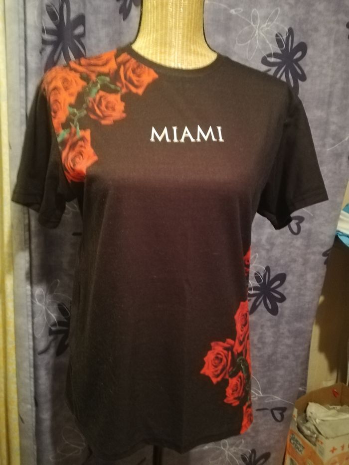 Tee shirt