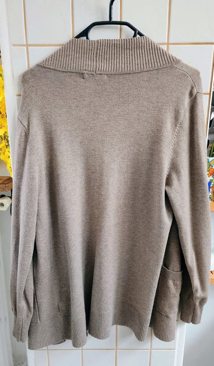 Gilet long de couleur beige - photo numéro 2