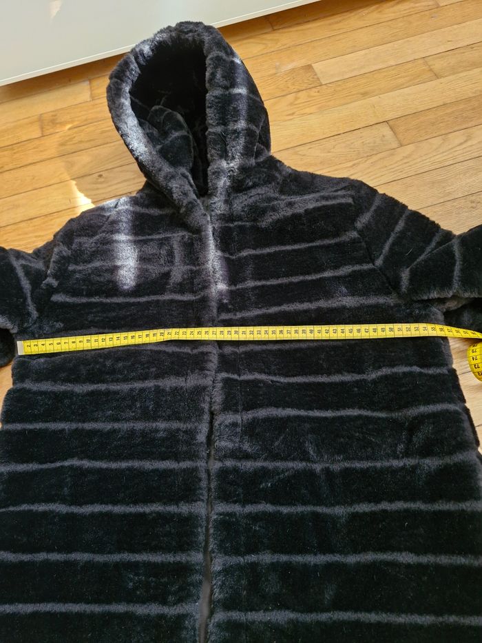 Manteau fausse fourrure  - 42 - photo numéro 4