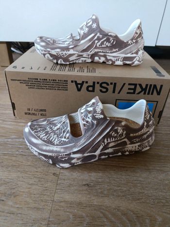 Baskets sandales Nike ispa universal