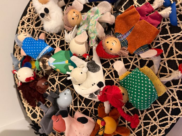 marionnettes à doigts bois tissu - photo numéro 3