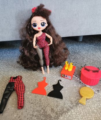 Poupée lol surprise omg 