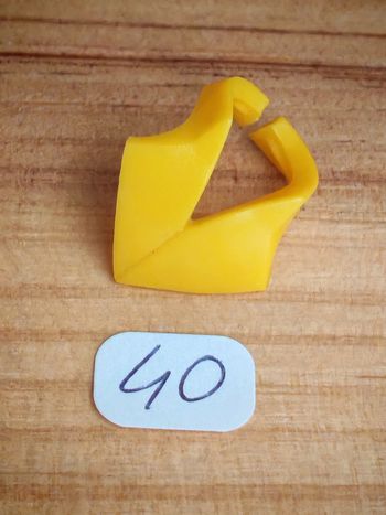 Playmobil vintage col jaune pointu