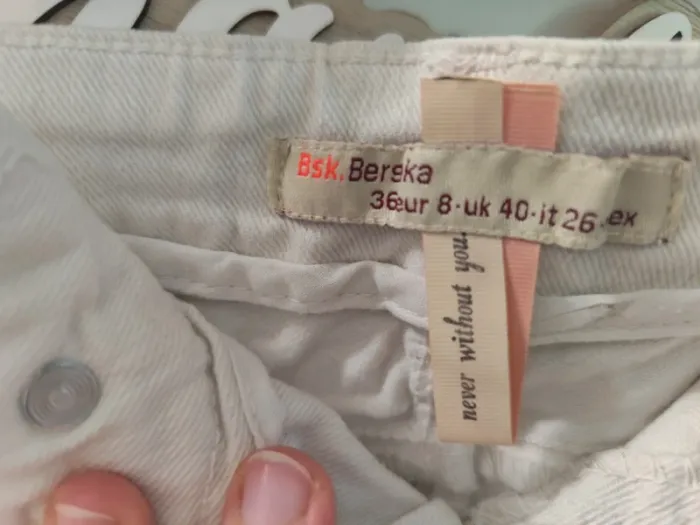 Mini short blanc - photo numéro 3