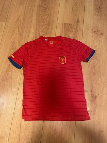 T shirt rouge de sport taille 12 ans