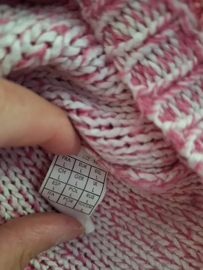 Pull rose et blanc - photo numéro 4