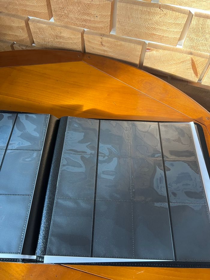 Classeur noir premium 576 Dragon Shield - photo numéro 2