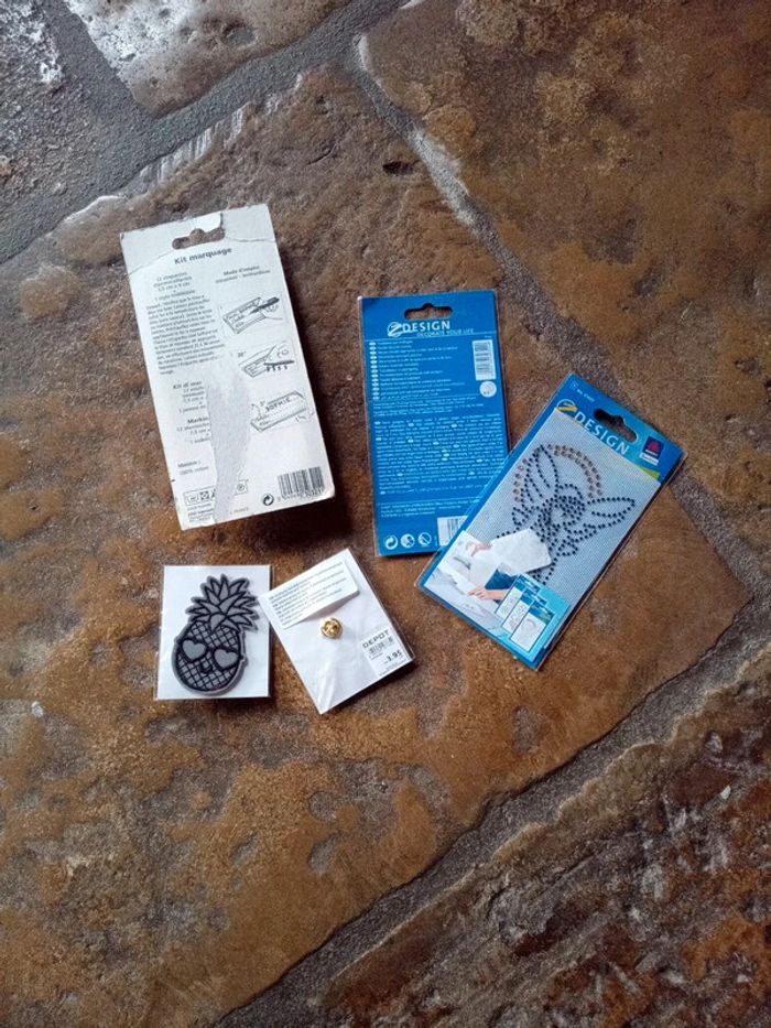 Lot thermocollants et étiquettes - photo numéro 2
