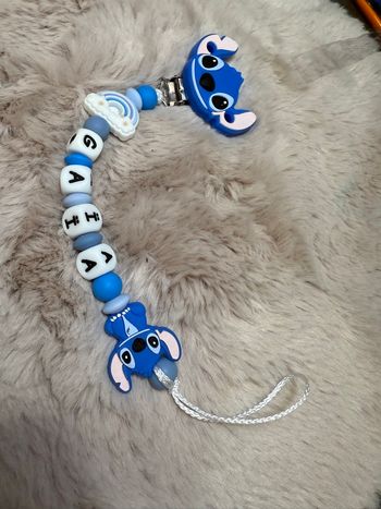 Attache tétine Stitch