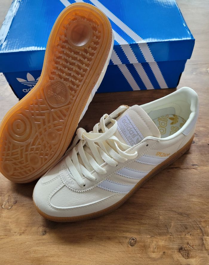 Sneakers Adidas "Spezial" neuves avec étiquette 🏷 - photo numéro 3