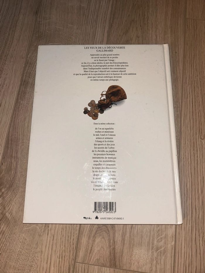 Livre les monnaies du monde - photo numéro 3