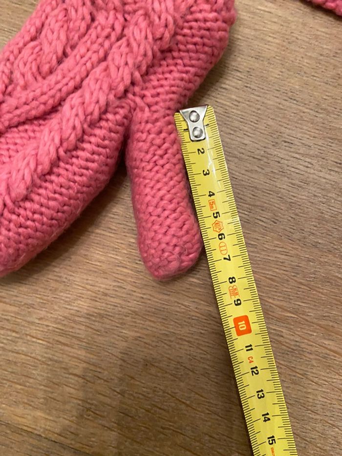 Ensemble 4/8 ans snood/cape et moufles à pompons fuschia Okaïdi - photo numéro 10