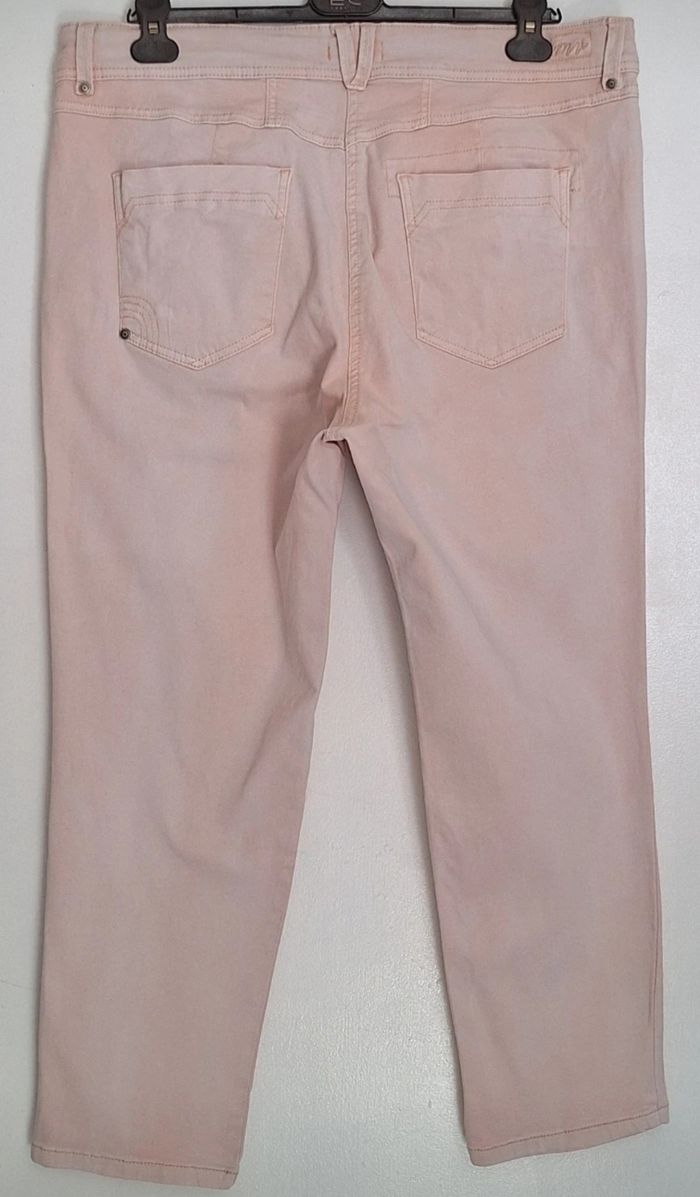 Jean court couleur saumon à broderies - photo numéro 5