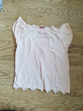 Blouse tape à l'oeil