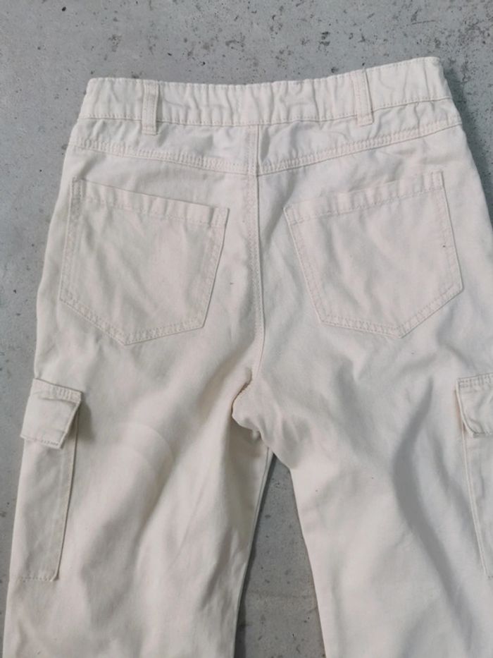 Pantalon cargo couleur crème - photo numéro 4