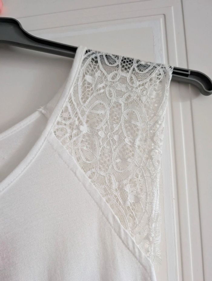 T shirt blanc - photo numéro 2