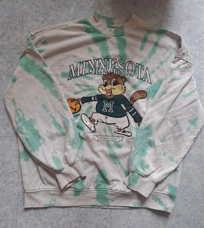 Pull sweat Divided