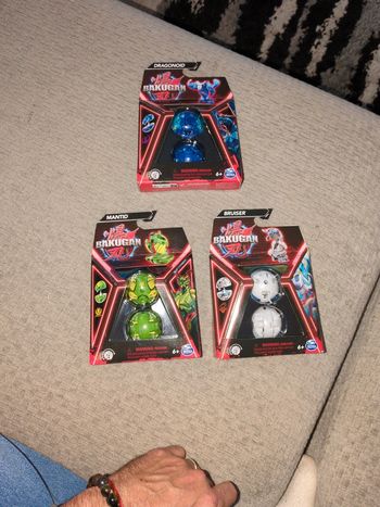 Lot de 3 figurines Bakugan