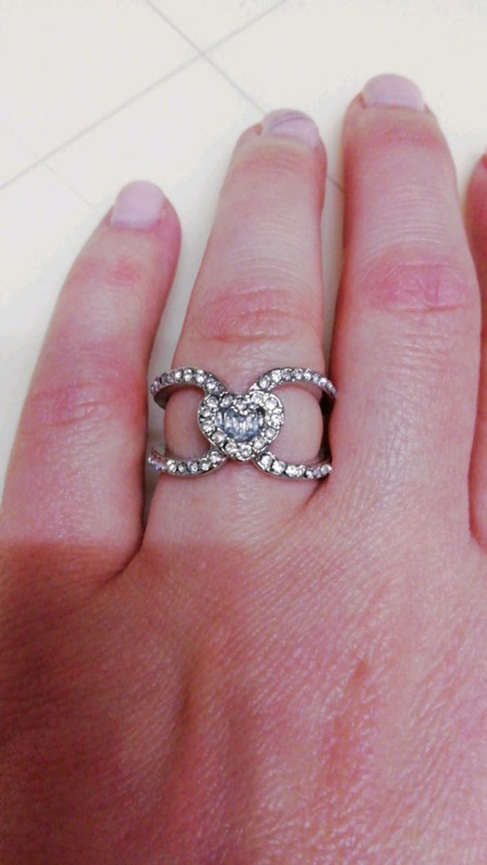 Très jolie bague
