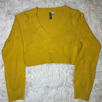 Pull col V moutarde