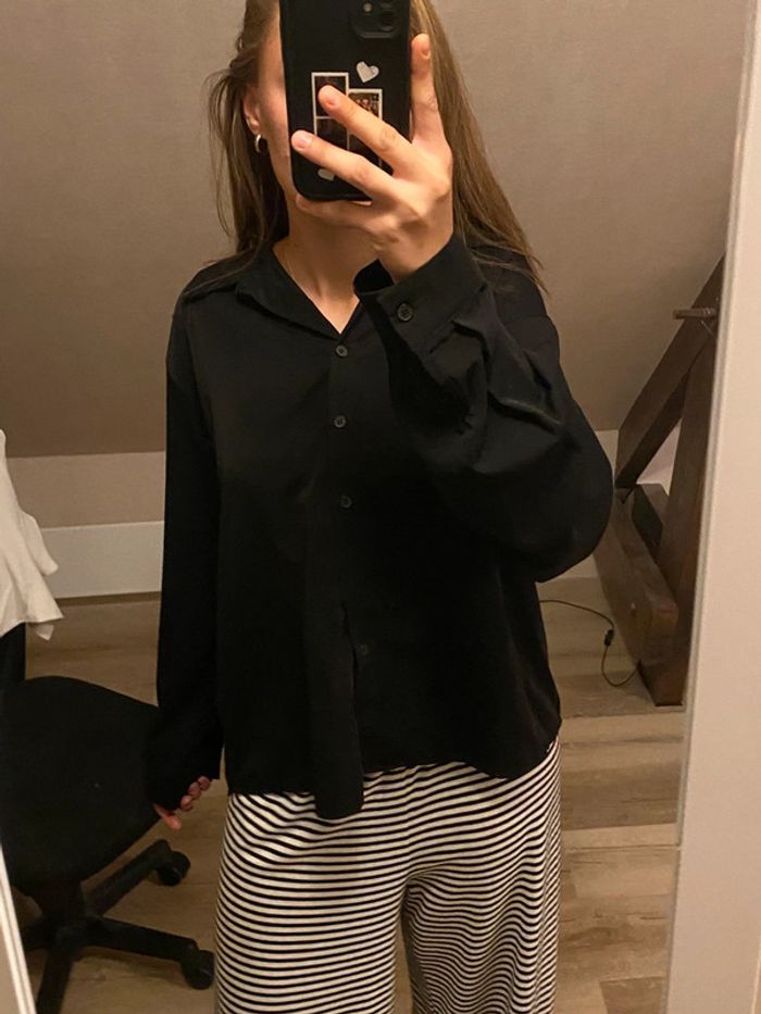 chemise lisse noire à boutons shein taille L - photo numéro 2