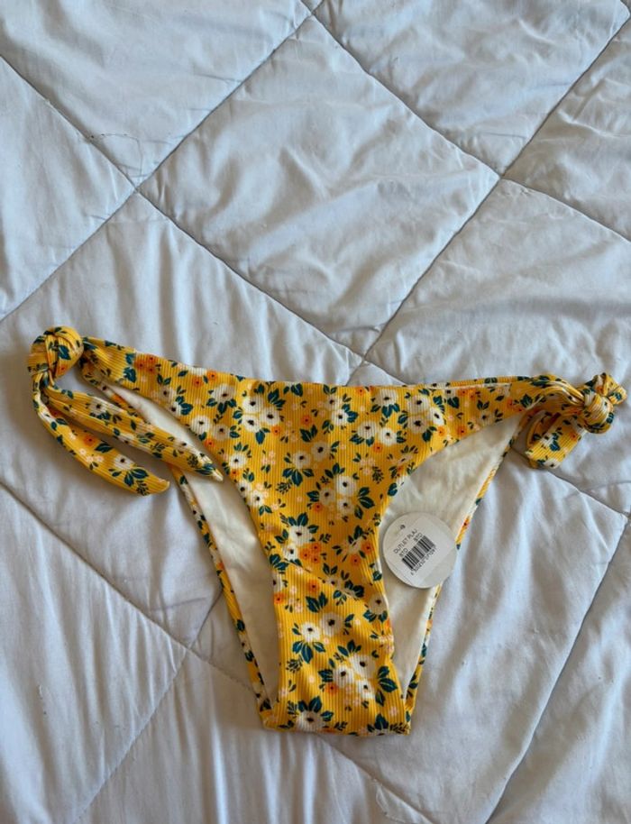 Bas de maillot de bain bikini penti jaune à noeuds motif fleurie taille L/40 neuf