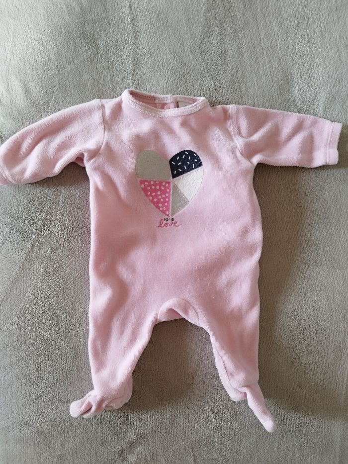 Pyjama tout doux parfait état 0 mois