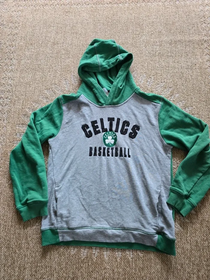 Pull à capuche