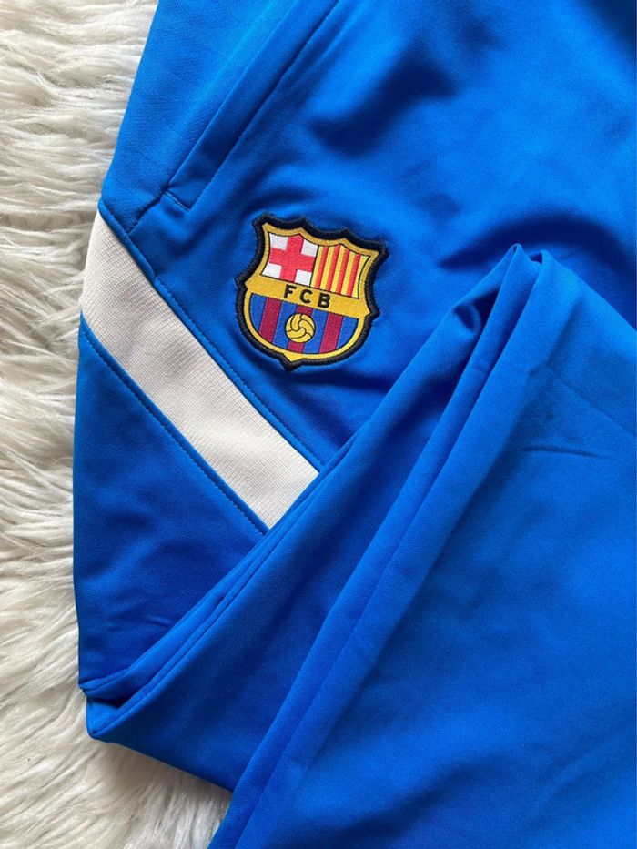 Garçon 👦🏻 Jogging nike foot dri fit bleu - Barcelone/barça - Taille XL enfant - photo numéro 4