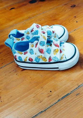 Converse bébé scratch taille 19
