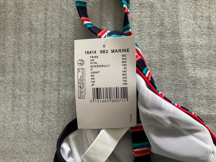 Haut maillot Bestform neuf - photo numéro 2