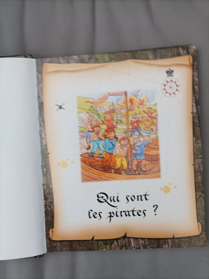 Joli livre "l'imagerie des pirates" - photo numéro 7