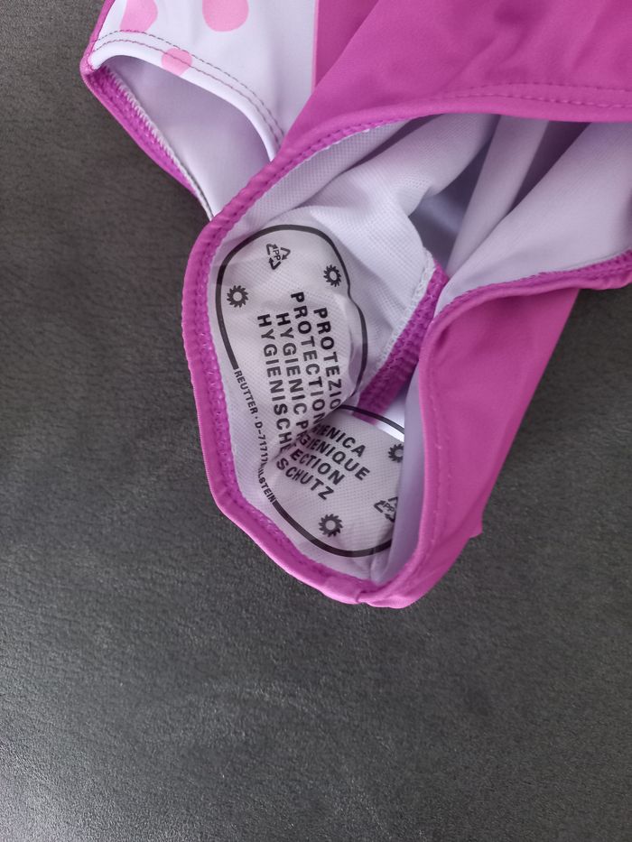 Maillot de bain 1 pièce licorne 4/5 ans - photo numéro 2