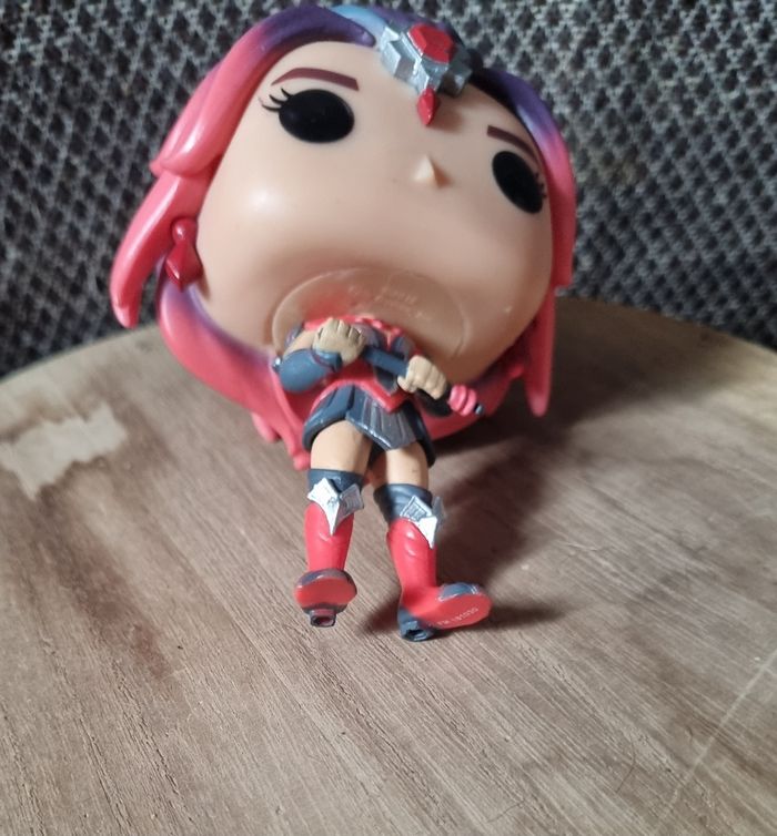 Figurine Funko Pop! 463 Valor Édition Fortnite - photo numéro 5