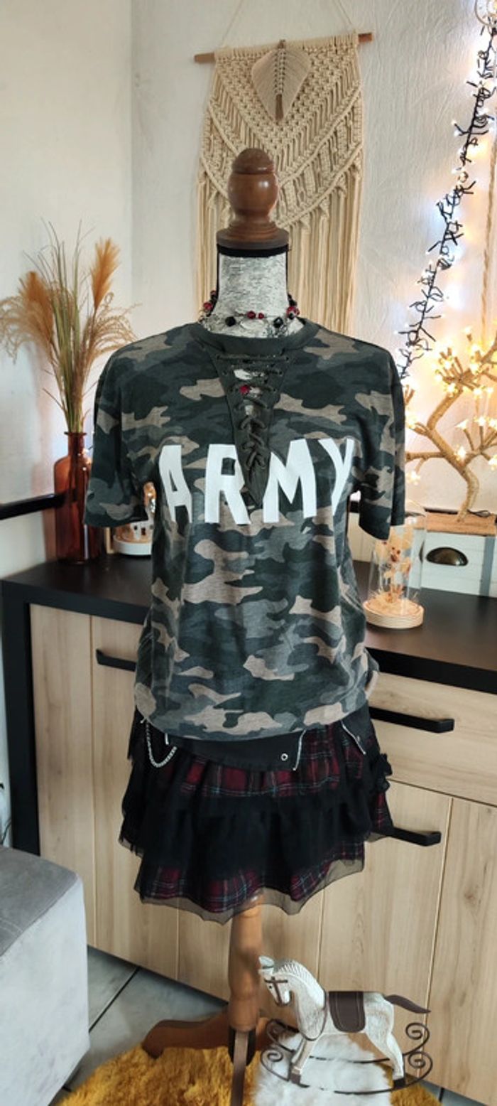 Superbe tee shirt army neuf