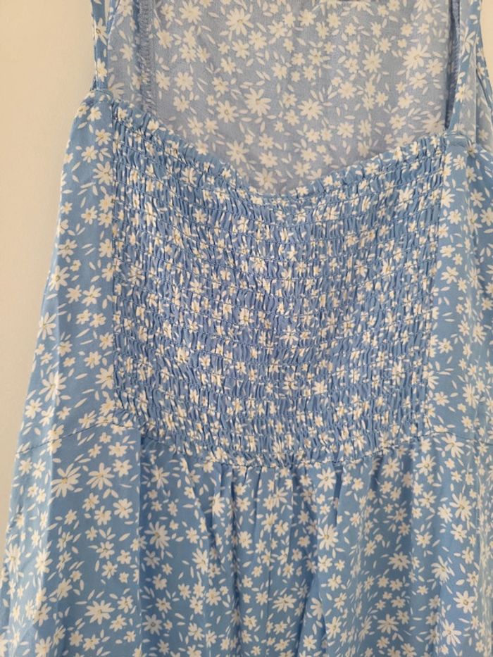 Jolie robe fleurie primark fille 12/13 ans - photo numéro 5