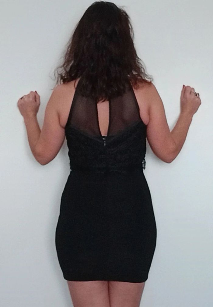 Robe de soirée dentelle et voile taille M/L - photo numéro 6
